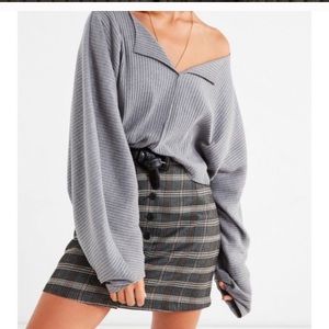 URBAN OUTFITTERS grey cropped long sleeve